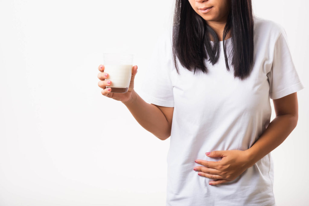 牛乳を飲むとお腹がゴロゴロ…それって乳糖不耐症かも？